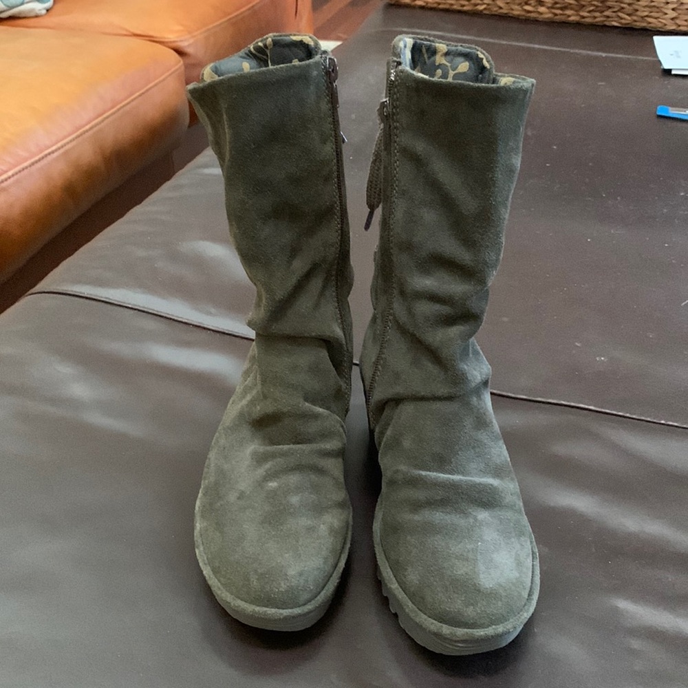 FLY London Suede, Wedge Heel, Zip Up Boot